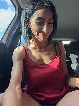 Yasmiinee Show Webcam