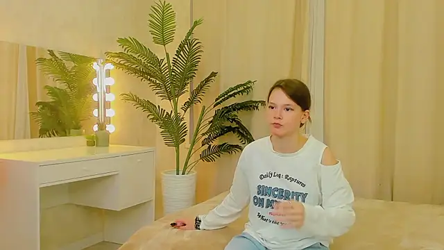 TiaGarnsey's Live XXX Chat
