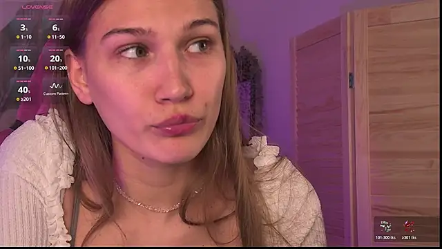 XXX chat uživo modela Sweet_Emilya