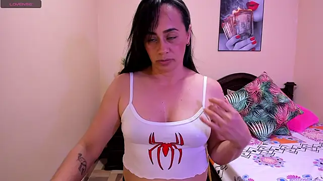 Chat +18 de sara_florez12 ao vivo