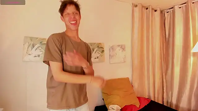 Ethan_qop's Webcam Show