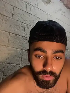 عرض كام Arabic_male07