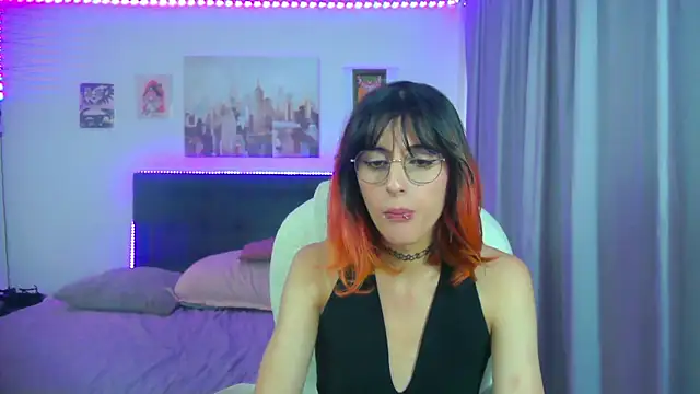 goth_minerva Show in webcam
