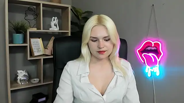SweetLilyxo Adlı Modelin Canlı XXX Sohbeti
