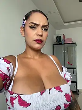 Sara-77's Webcam Show
