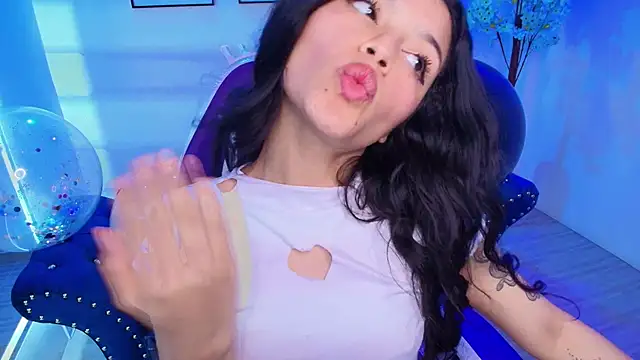 Chat XXX en directo de Maddie_T18