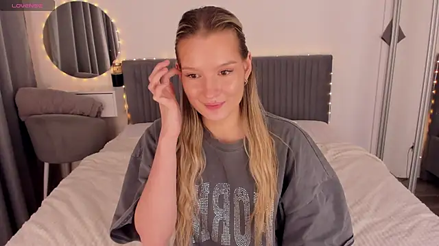 CassieRayss' Live XXX Chat