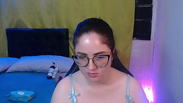 KrystalAdams 现场XXX聊天