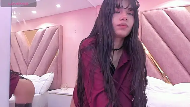 chloe_larson élő XXX-chatje