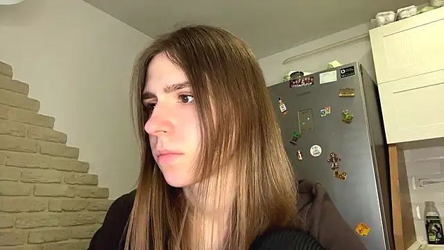Chat +18 de ZaraGuyette ao vivo