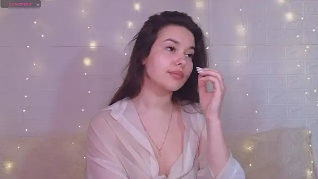 XXX chat uživo modela Minne__mouse