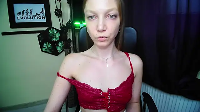 Živý XXX chat EmillyPlay