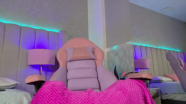 Živý XXX chat Emily__Stef