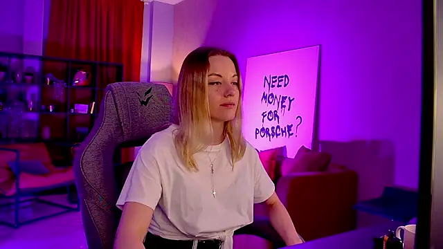 VireliaMoonfall live XXX chat
