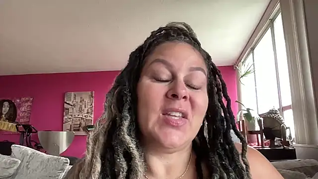 WorldsGreatestCockRater's Live XXX Chat
