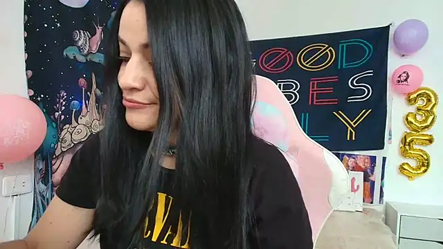 LovelyAzucena – Naživo XXX chat