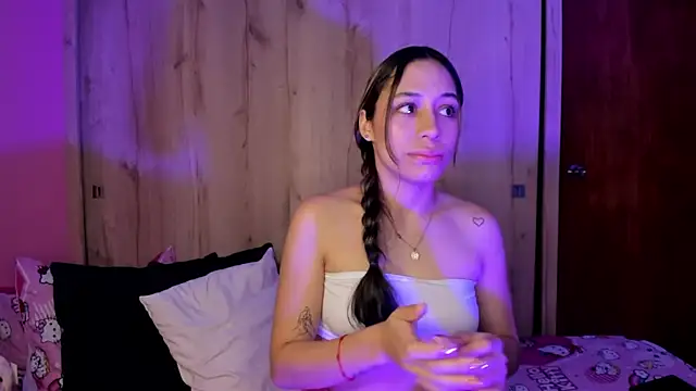 TANIA_06 Show in webcam
