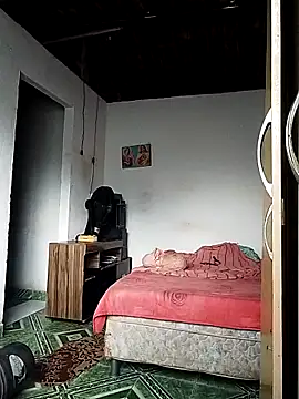 tarra122 Adlı Modelin Canlı XXX Sohbeti