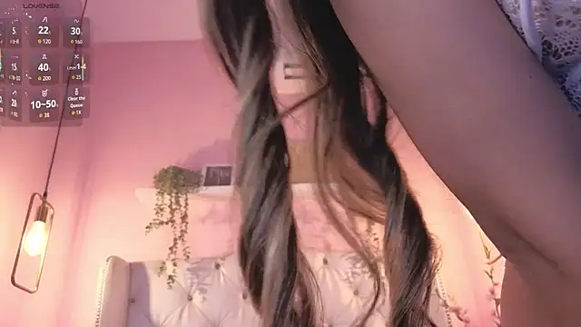 CristalHeart_'s Live XXX Chat