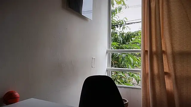 romeolovedark's Webcam Show