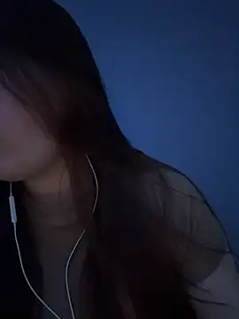 Онлайн чат XXX charmingggirl