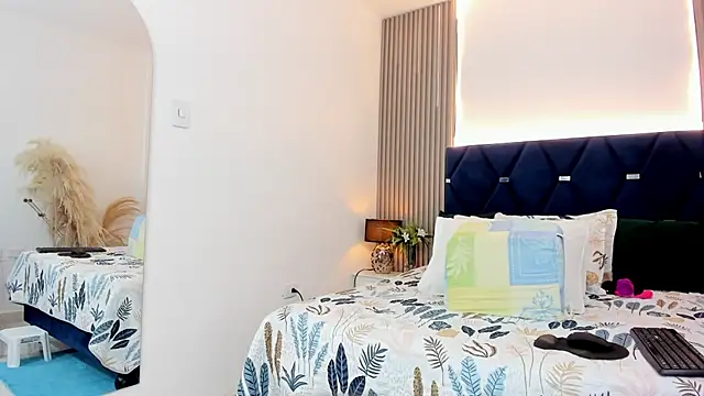gabytyara2's Live XXX Chat