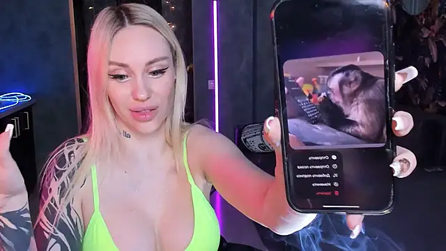 Blckmirrorr – Live XXX-chat