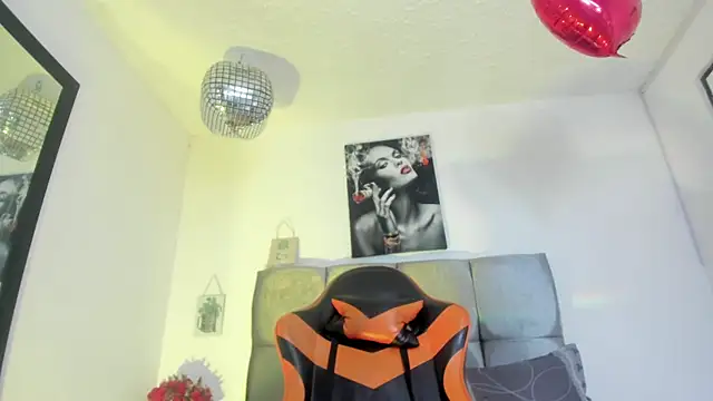 Chat +18 de Ariel_star1 ao vivo
