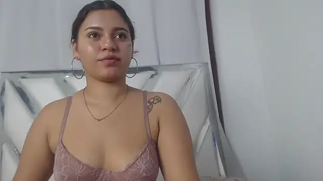 AlannaHarper's Live XXX Chat