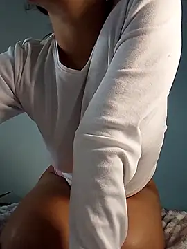 morenaus2025's Live XXX Chat