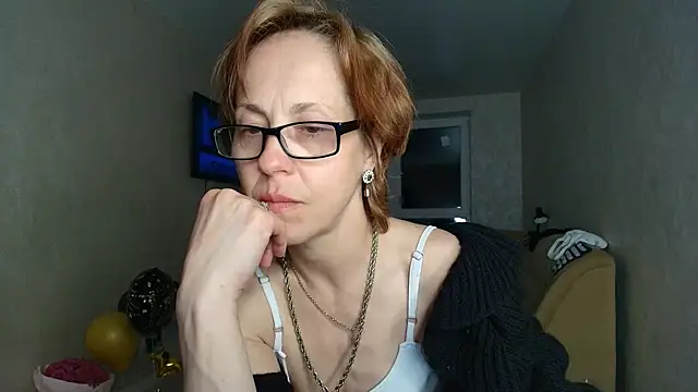 Živý XXX chat LioraWeiss