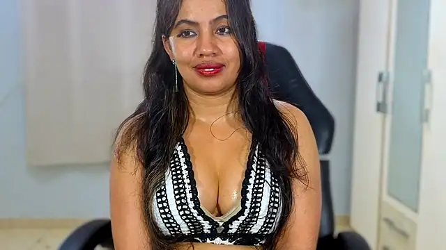 FannyXhot Chat XXX in diretta