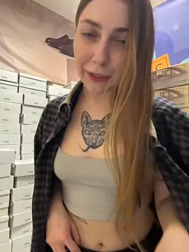 Chat +18 de Sunny___Bunny ao vivo