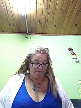 Chat +18 de momismilf544 ao vivo