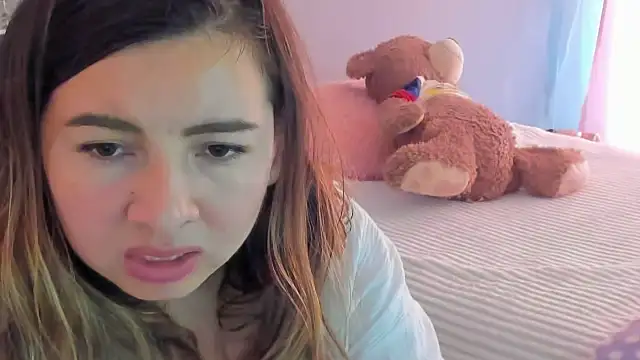 Živý XXX chat __Emma__11__Lecat_
