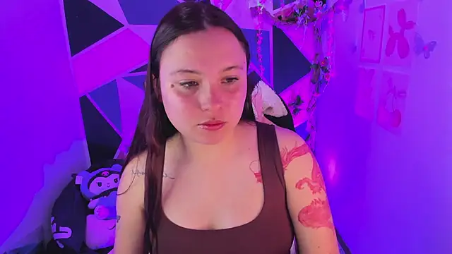 XXX chat uživo modela little_emma0
