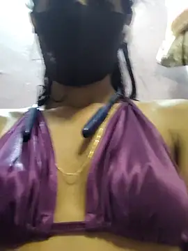 Hotfantasy28's Live XXX Chat