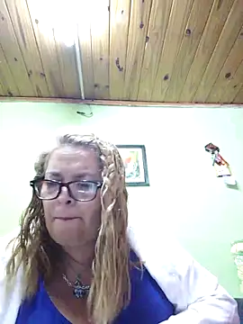 Chat +18 de momismilf544 ao vivo