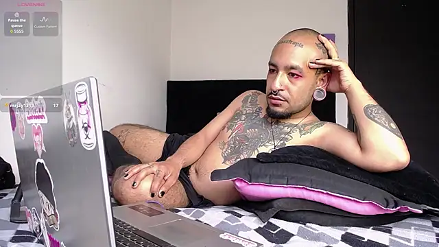 nika_1312's Webcam Show