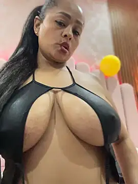 sofia_xxx02 লাইভ XXX চ্যাট