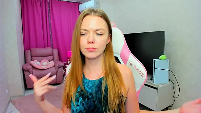 Strawberrye's Live XXX Chat