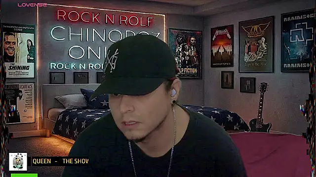 chino_roz Webcam show