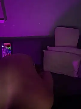 boyhigh1997's Live XXX Chat