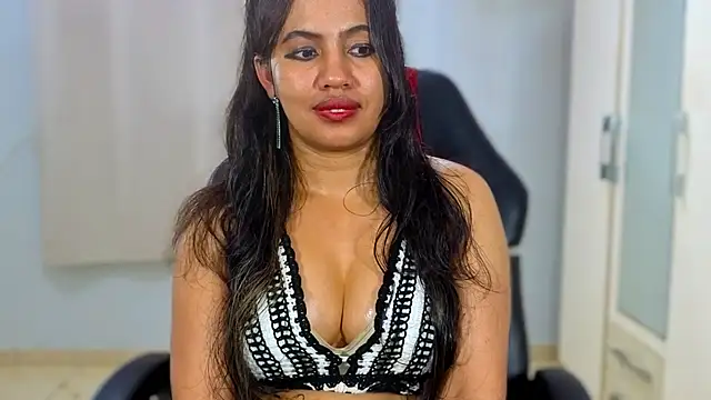 FannyXhot webcam show