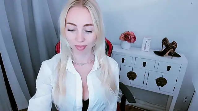 MargaritaRose Chat XXX in diretta