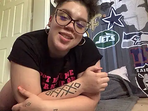 Chatroom XXX en direct de QueenNuttCollector