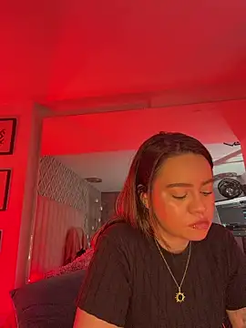 Chat XXX ao vivo de Sky_Junne