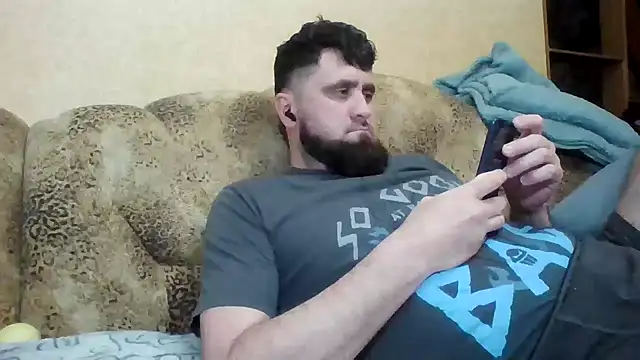 Show modela StasConnor na web-kameri