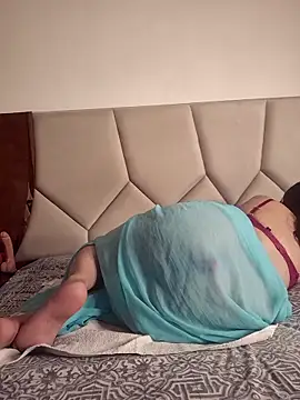 misrubina011 在線直播表演