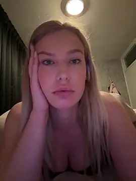 Chloemillerrxx 웹캠 쇼